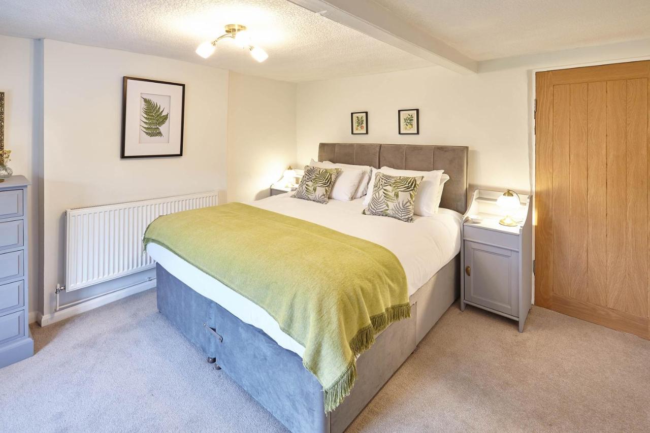 Host & - Willow Holiday home
